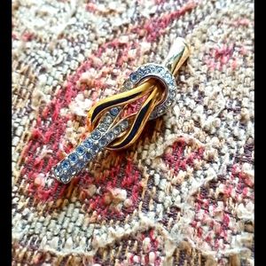 A&S Swarovski Love Knot Crystal Brooch